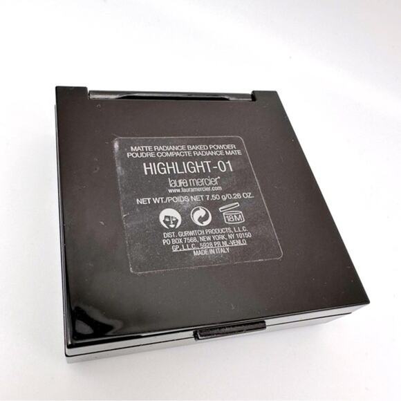 Laura Mercier Matte Radiance Baked Powder Compact Highlight 01 - Golden Nude - Picture 5 of 6